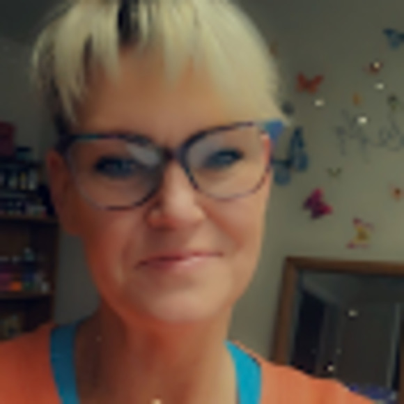 Meet your Posher, Marci - Picture 1 of 1